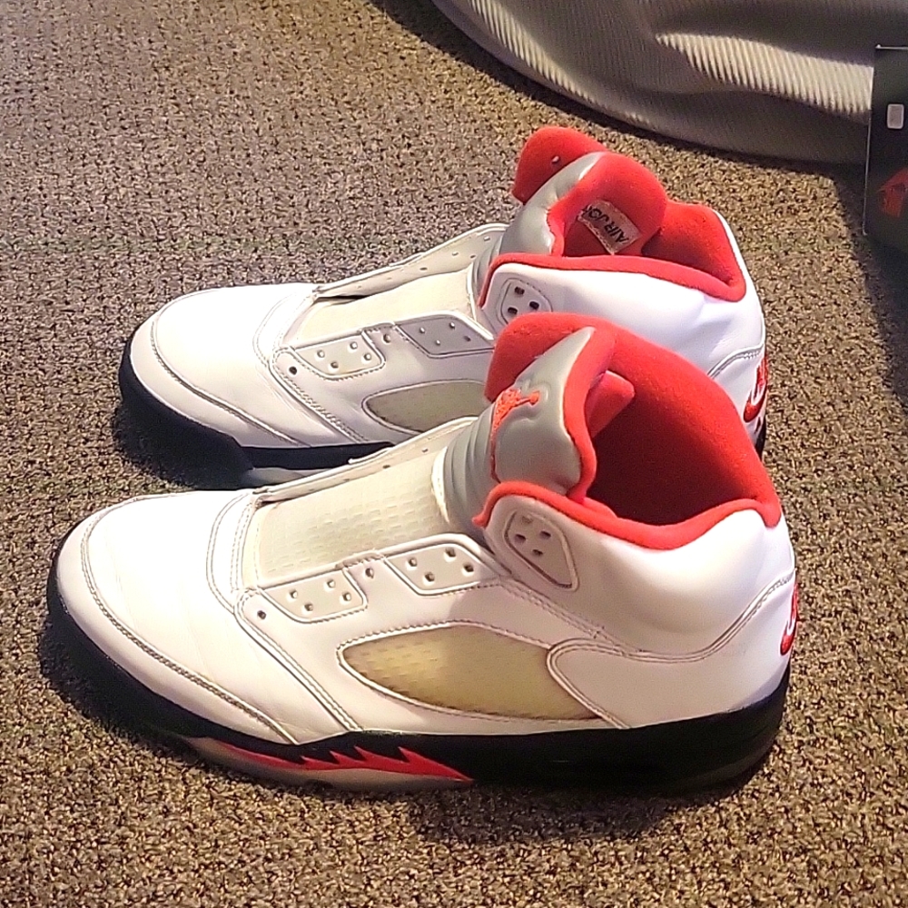 Authentic Air Jordan 5 Retro